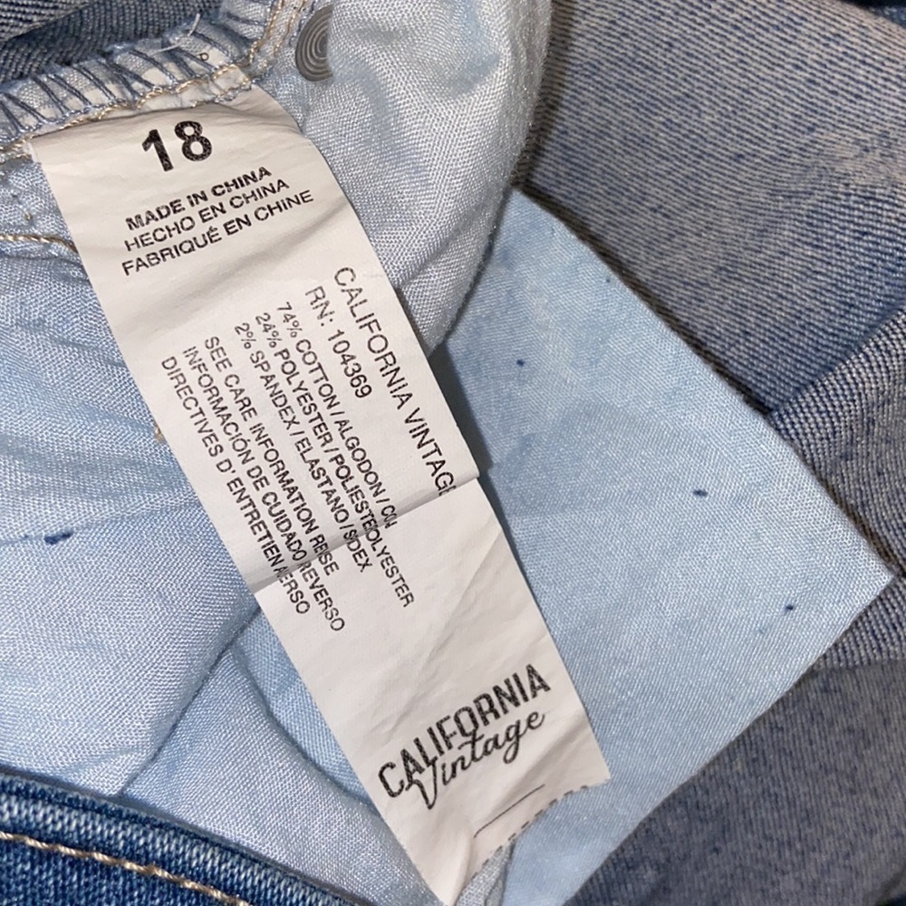 California Vintage Premium Bootcut Flared Medium Wash Jeans. - Picture 6 of 10